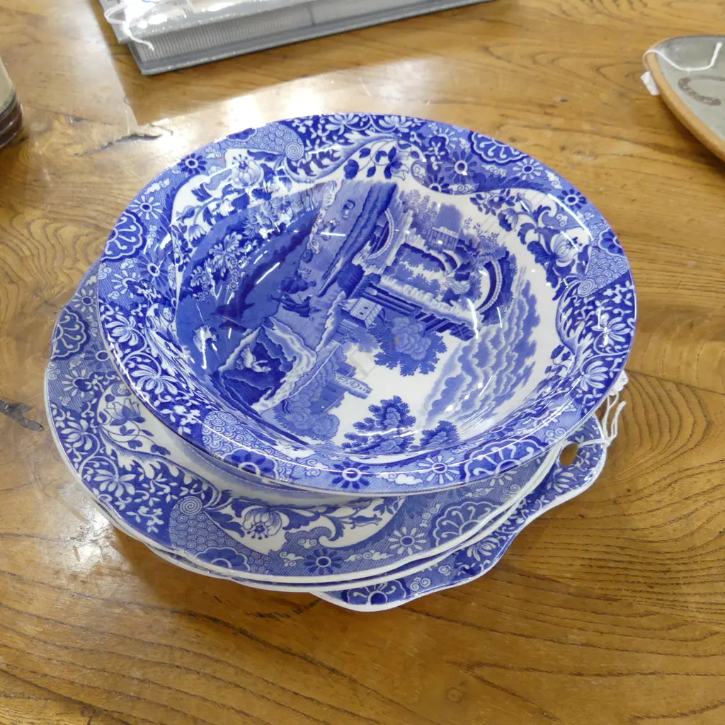 4 PCES COPELAND SPODE ITALIAN PATTERN; PR PLATES 265mm dia, CAKE PLATE, BOWL 245mm dia Image 1++