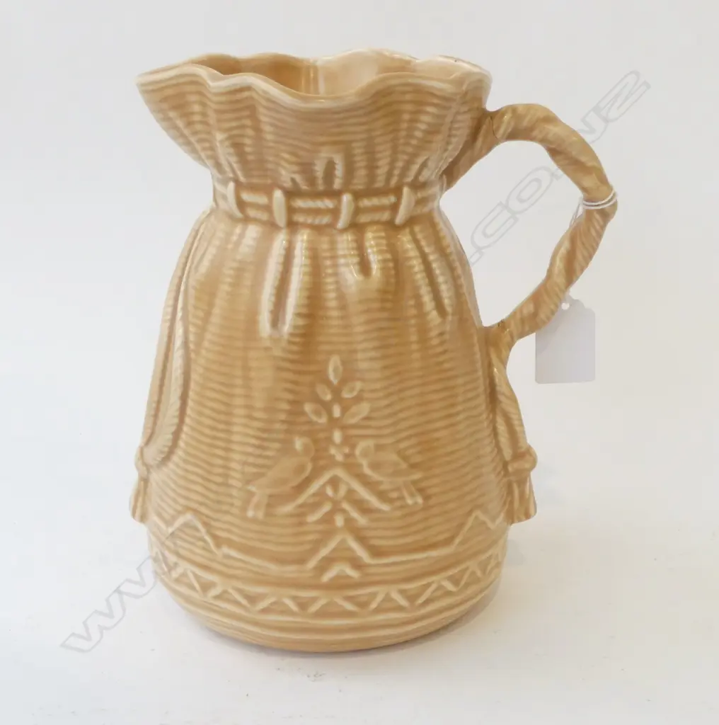 FALCON WARE JUG H210mm Image 1++