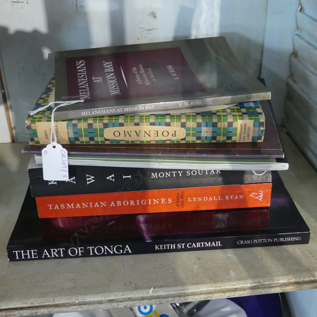 8 BOOKS; MAORI INTEREST Image 1++