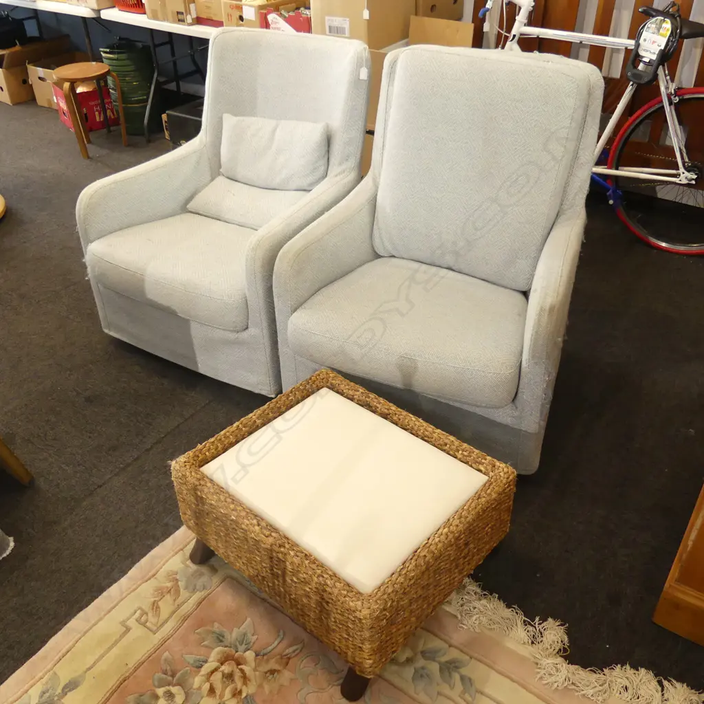 PR BLUE ROTATING ARMCHAIRS + OTTOMAN - CAT SCRATCHES  Image 1++