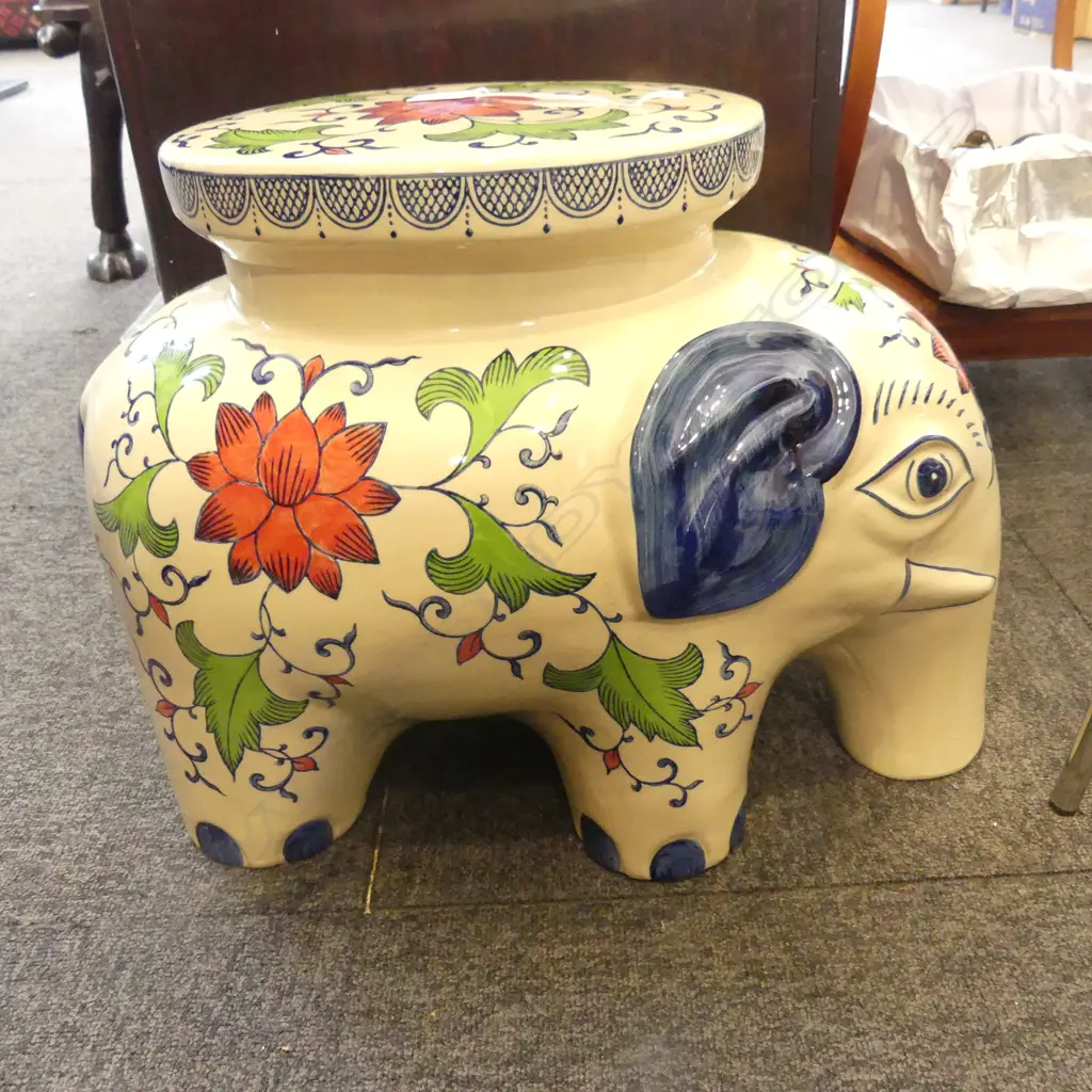 CERAMIC ELEPHANT PLANT STAND/STOOL H400mm Image 1++