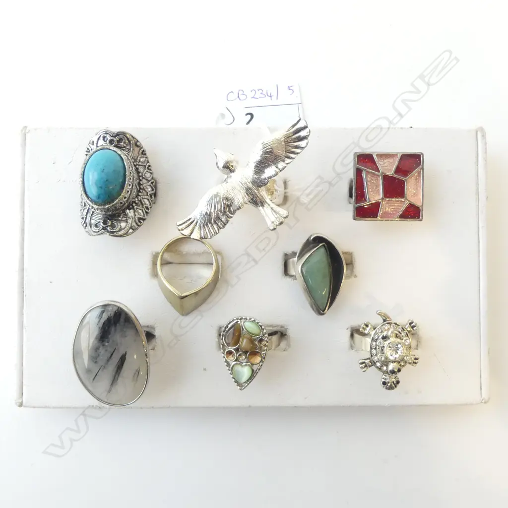 8 ASST. COSTUME RINGS Image 1++