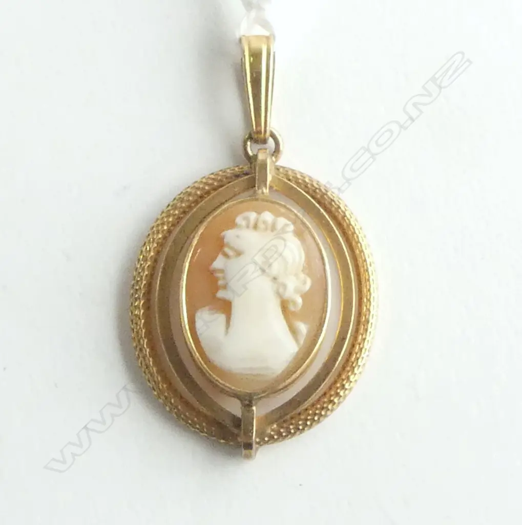 ROLLED GOLD CAMEO  Image 1++