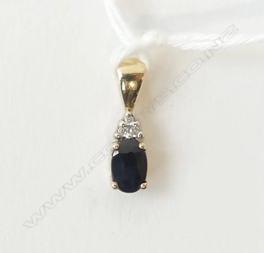 9ct SAPPHIRE & DIAMOND PENDANT Image 1++