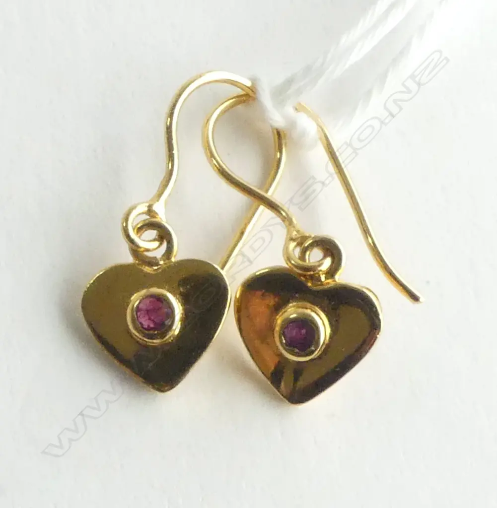 925/GOLD PLATED HEART EARRINGS, HOOK BACKS WITH RUBIES Image 1++