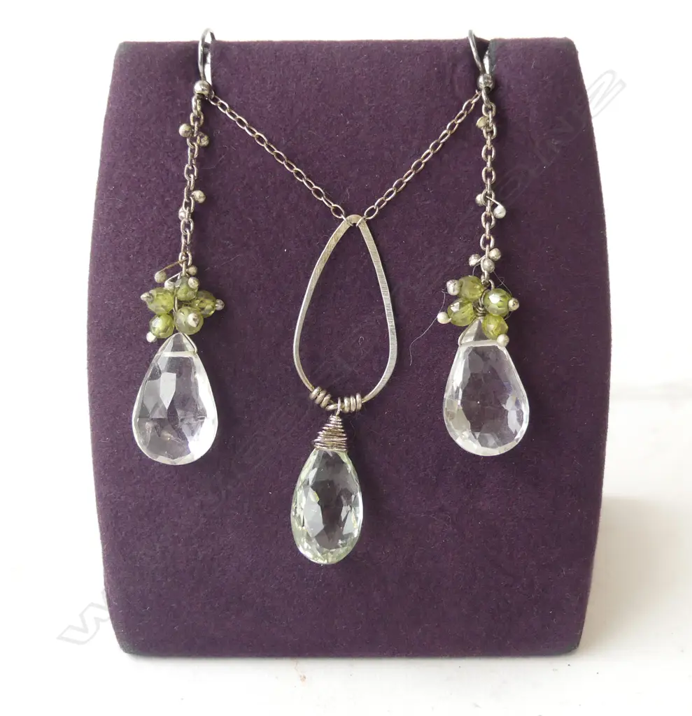 NECKLACE + PR EARRINGS - green amethyst / quartz? Image 1++