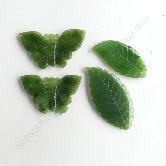 4 PCES CARVED GREENSTONE; 2 BUTTERFLIES W.40mm, 2 LEAVES