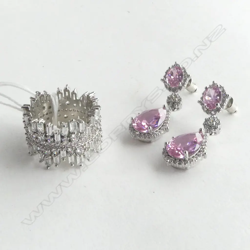 PR COSTUME PINK DROP EARRINGS & LG CRYSTAL LOOK RING SIZE 'P' Image 1++