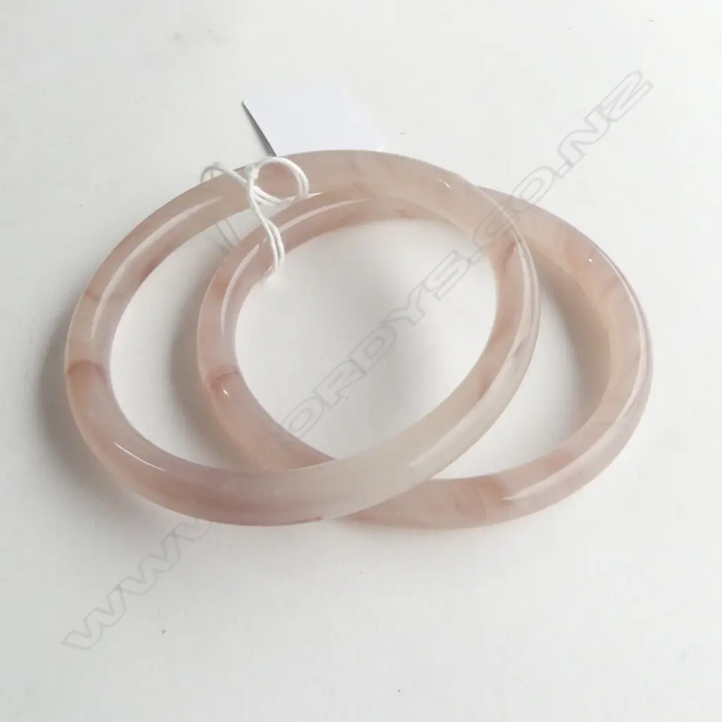 PR SM PINK ROSE GLASS BANGLES internal width 65mm Image 1++
