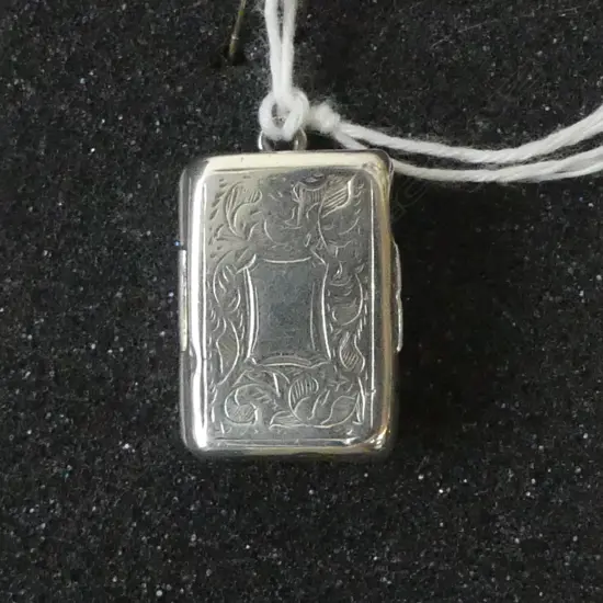 STG SILVER VINAIGRETTE BIRMINGHAM 1864 GILDED INTERIOR, L.22MM