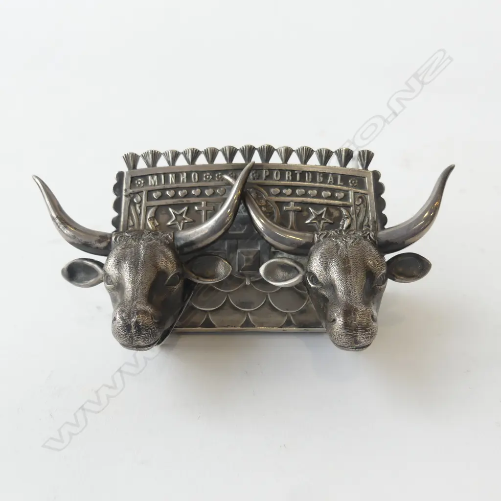 PORTUGAL SILVER NOVELTY TOOTH PICK HOLDER W 2 bull's heads 178gms Image 1++