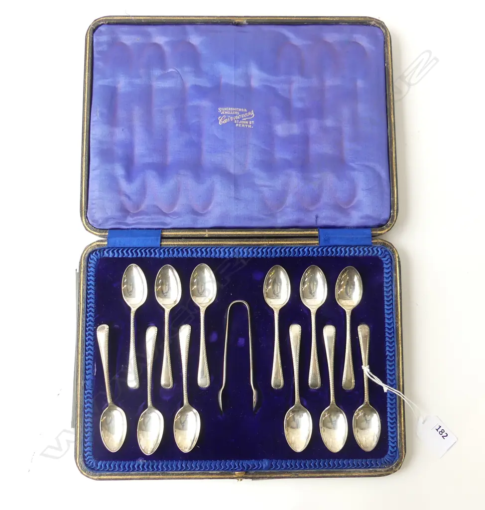 SHEFFIELD 1914 SET 12 SILVER TEASPOONS + TONGS in fitted leather case  Image 1++