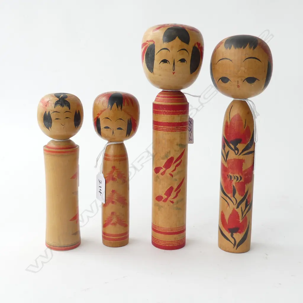 COLLECTION 4 1940s VINTAGE KOKESHI DOLLS, all signed Image 1++
