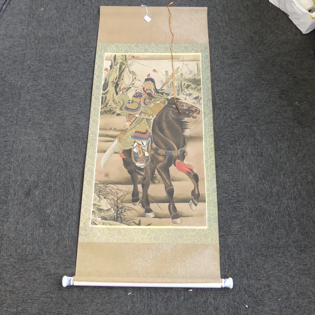 CHINESE HAND PAINTED SCROLL 'GUAN YU' w B/W PORCELAIN WEIGHTED ENDS Image 1++