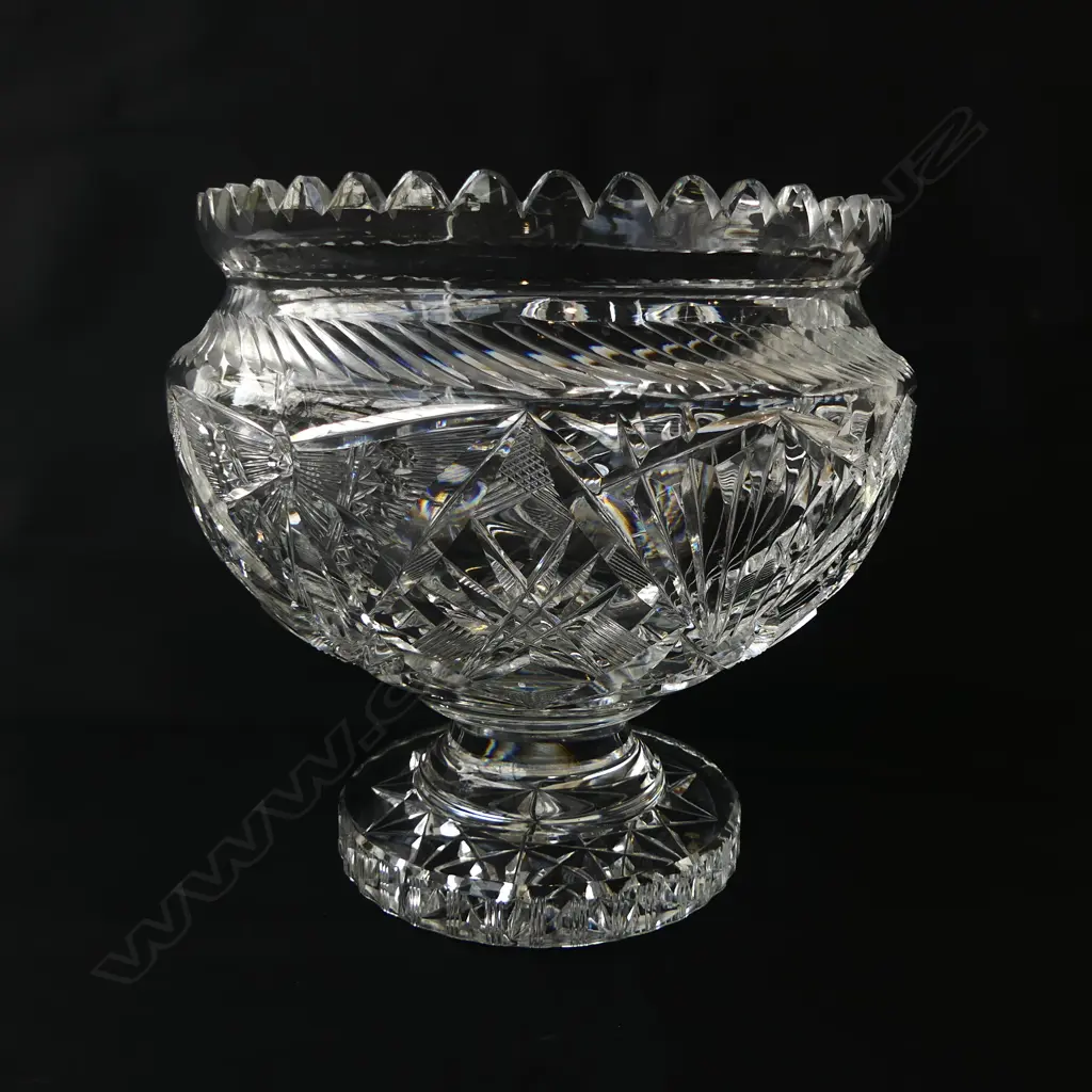 HEAVY EAST EUROPEAN CUT CRYSTAL BOWL ON STEM DIA 220MM Image 1++