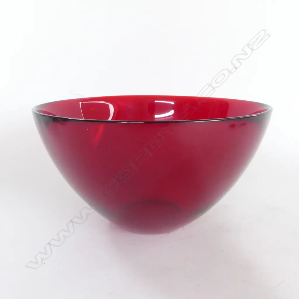 ORREFORS RED STUDIO GLASS BOWL DIA 190MM Image 1++