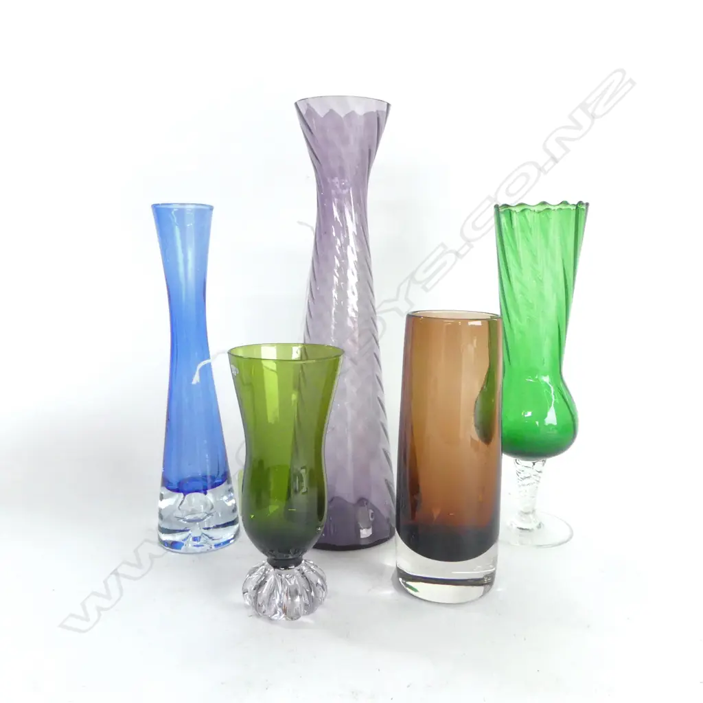 5 COLOURED GLASS RETRO VASES VARIOUS HEIGHTS 320-160MM Image 1++