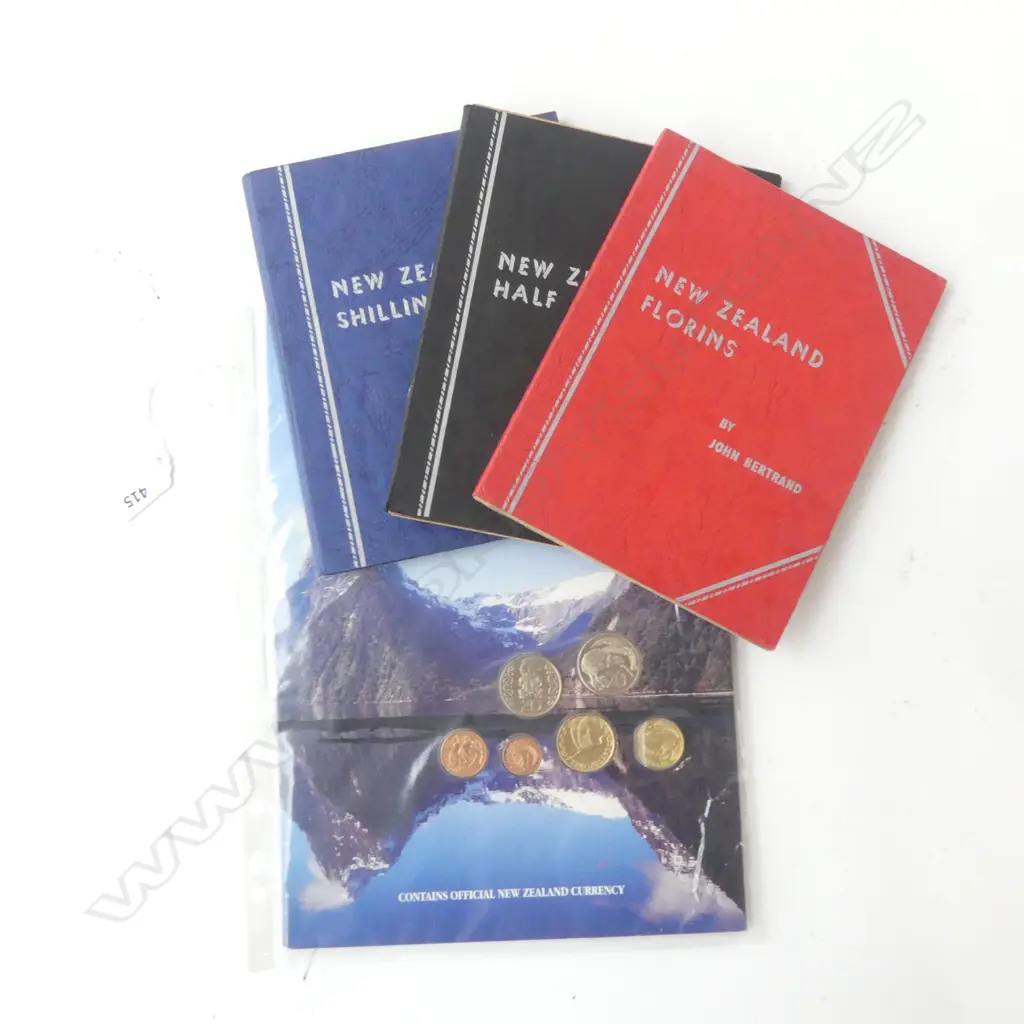 3 NZ COIN FOLDERS + COIN & NOTE PACK Image 1++