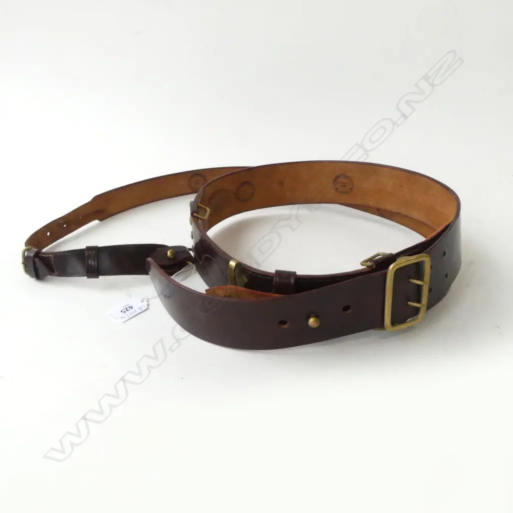 VINTAGE LEATHER BELT & STRAP Image 1++