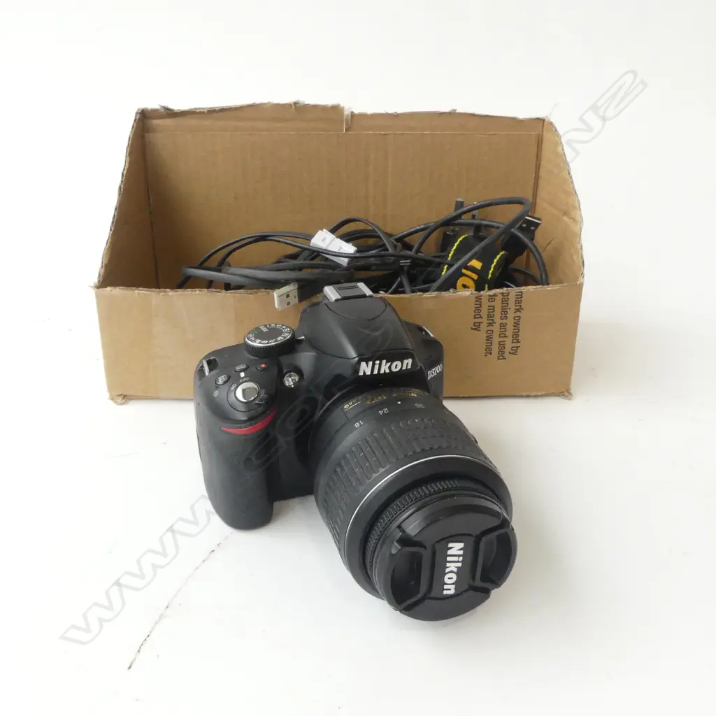 NIKON D3200 CAMERA + ACCESSORIES Image 1++