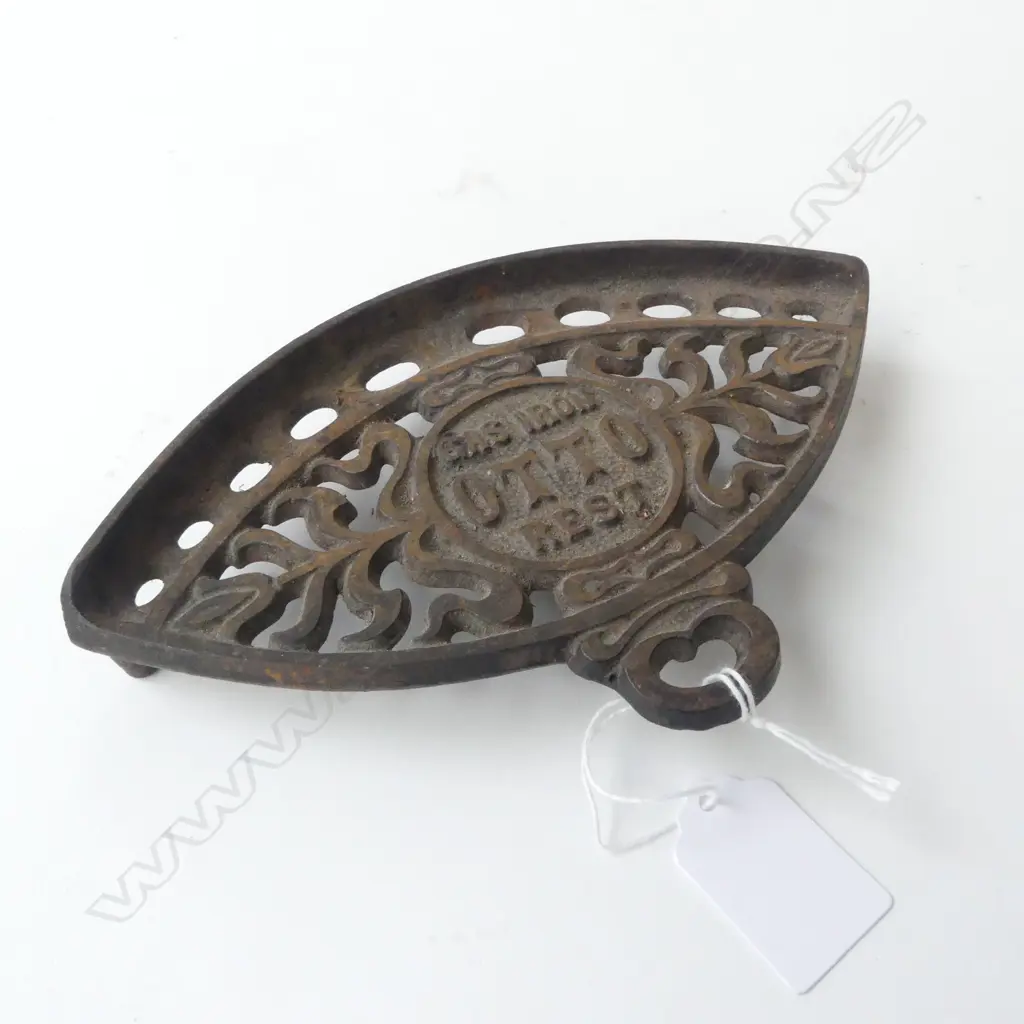 ANTIQUE 'GAS IRON OTTO REST' W.185mm Image 1++