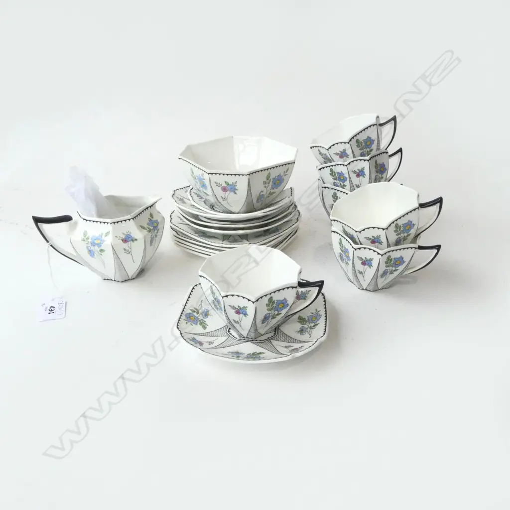 PART SHELLEY TEA SET; 6 CUPS, 8 SAUCERS (+2 AF), JUG & BOWL some dull sounding pieces Image 1++