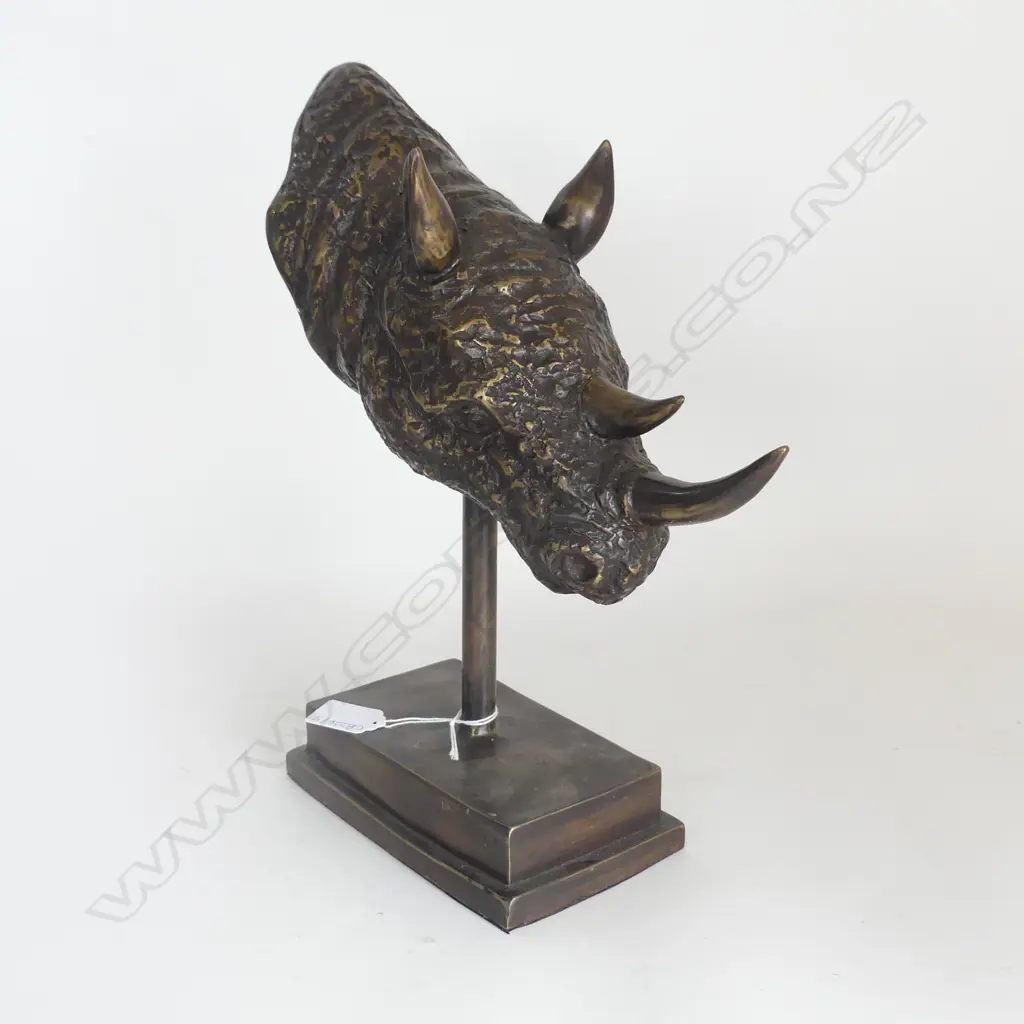 BRONZE RHINO HEAD ON STAND H.340mm Image 1++