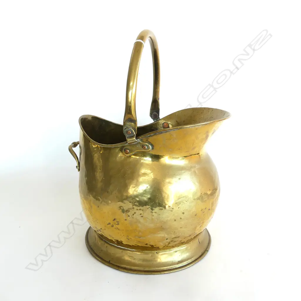 BRASS HELMET COAL SCUTTLE H440MM Image 1++