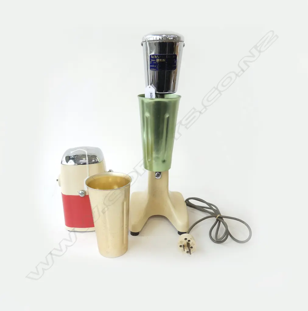 VINTAGE 'AIRSPEED' MILK SHAKE MAKER H.490mm + ICE-O-MAT Image 1++