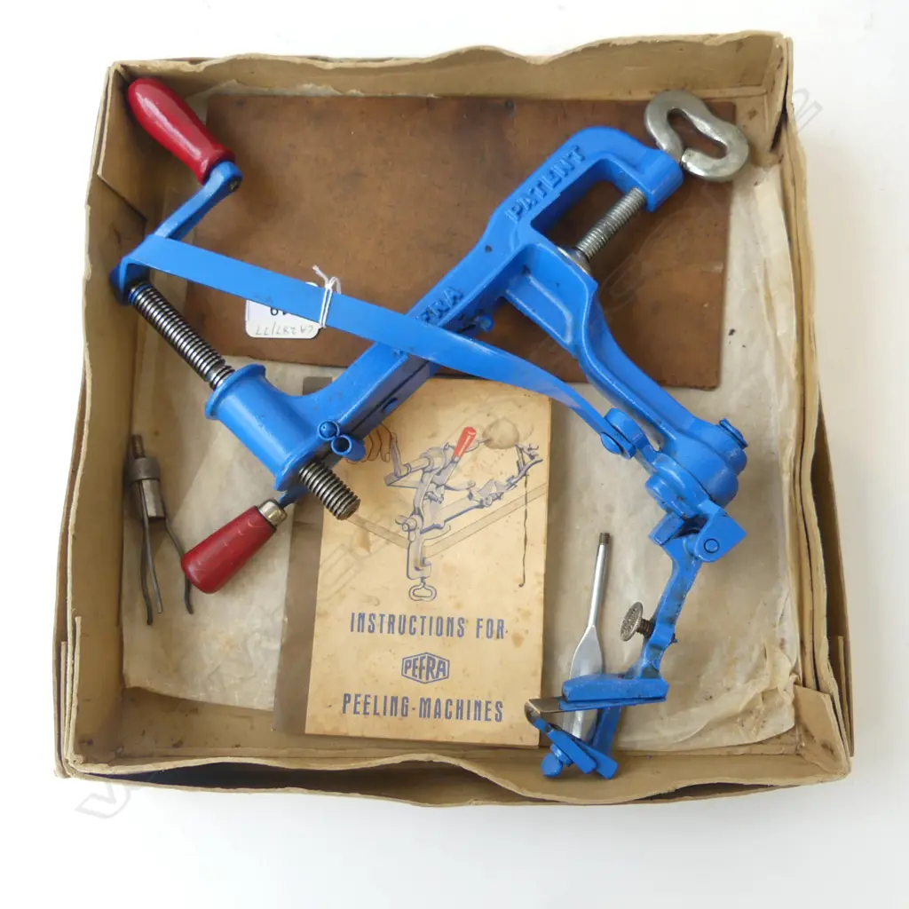 VINTAGE MINT & BOXED PEFRA PEACH PEELER L300MM Image 1++