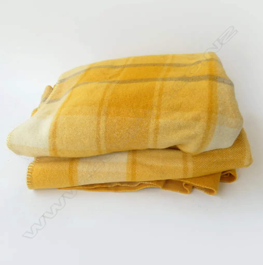 PR YELLOW WOOL BLANKETS Image 1++