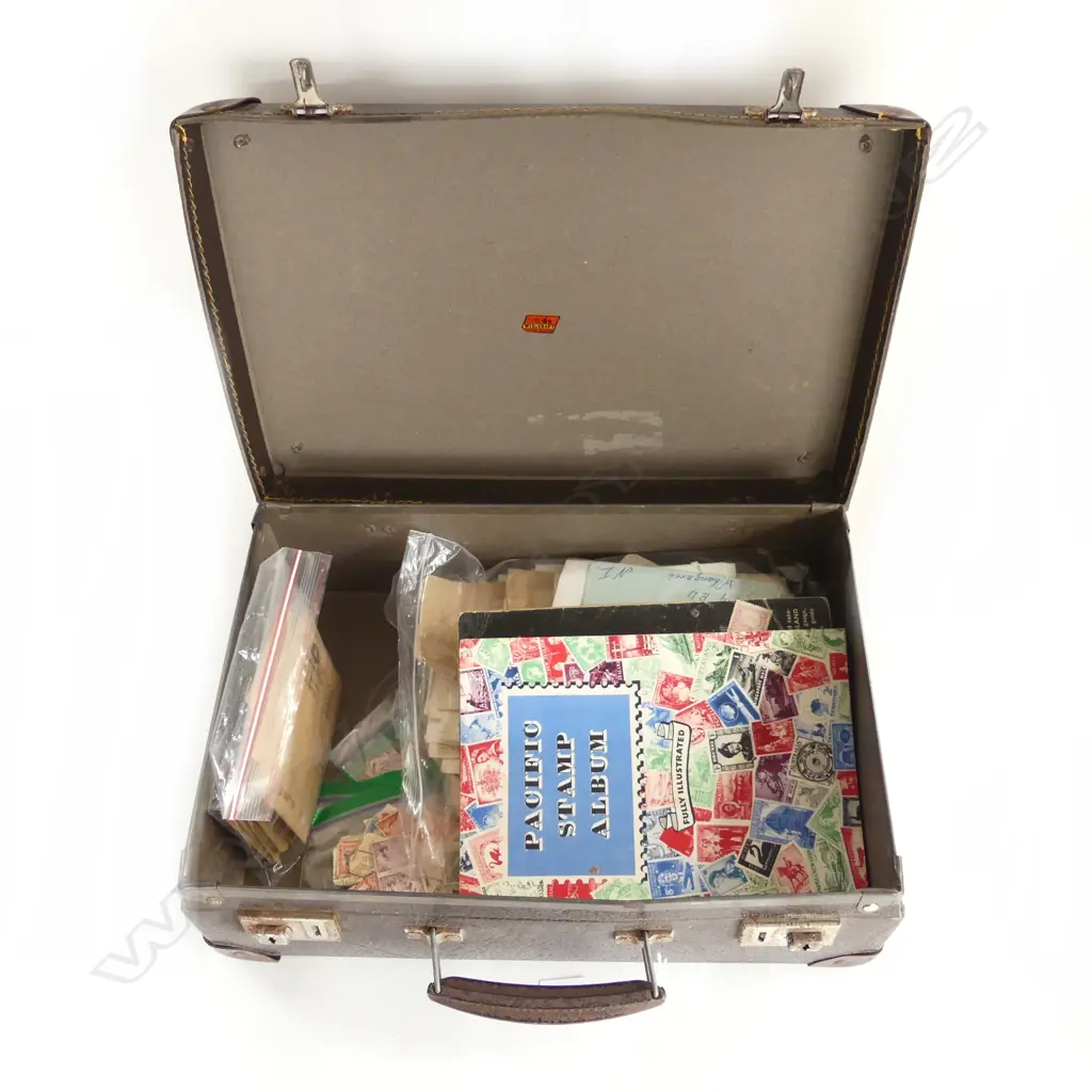 ASST. STAMPS; LOOSE, 2 ALBUMS (LARGELY EMPTY BAR NZ PAGE) ETC Image 1++