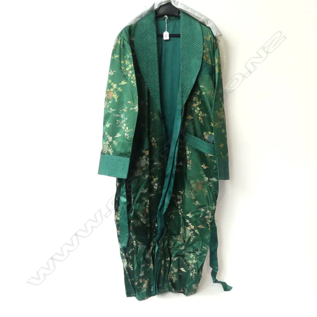 ORIENTAL GREEN DRESSING ROBE Image 1++