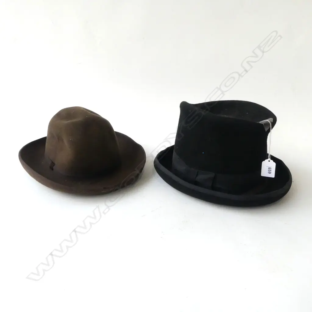 2 FELT HATS Image 1++