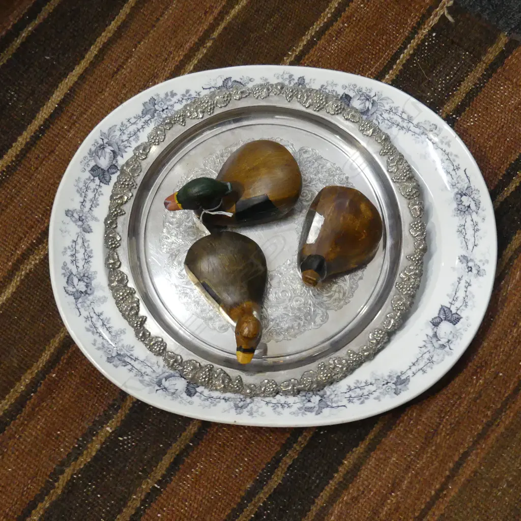 WEDGWOOD ASHET 355x425mm, EP SALVER 310mm dia, 3 GOLF CLUB 'DUCKS' Image 1++