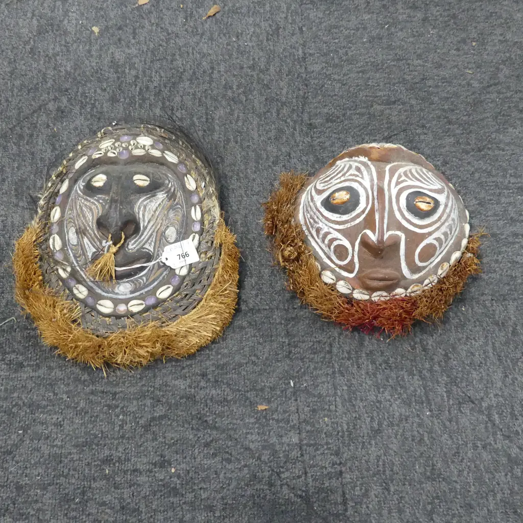 2 PNG POTTERY MASKS H.250mm Image 1++