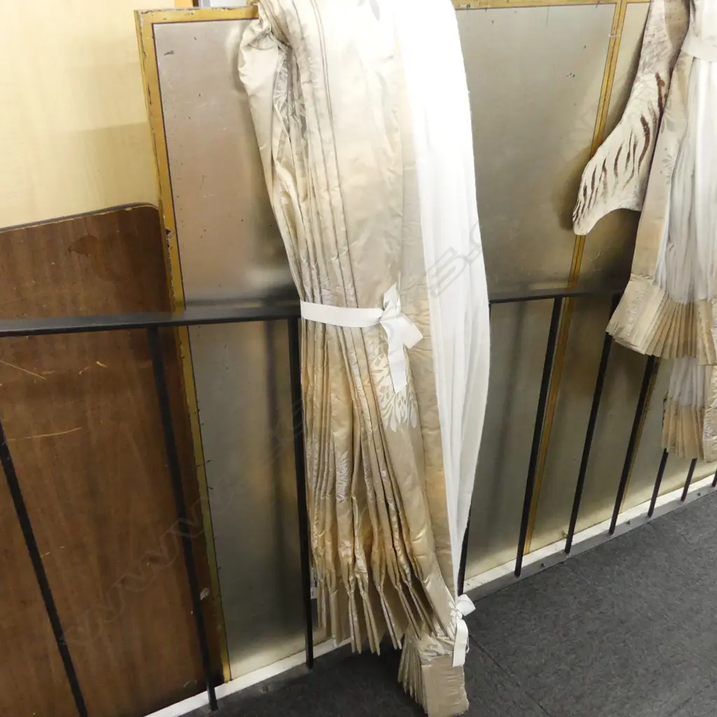 PR PALE SILK TAFFETA CURTAINS L.2400mm W. 2150mm Image 1++