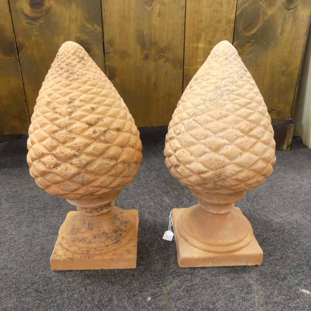 PR TERRACOTTA GARDEN PINEAPPLE FINIALS (1 NECK REPAIRED) H.470mm Image 1++