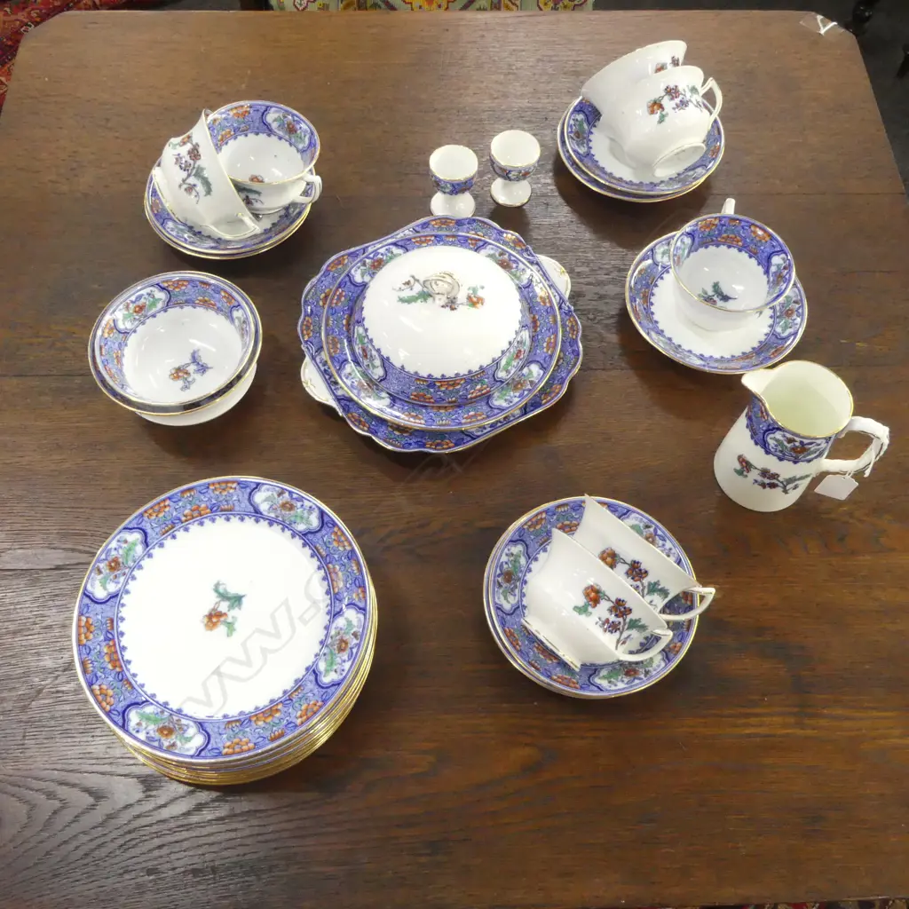 ANTIQUE AYNSLEY TEA/DINNER SET 32PCS (incomplete) Image 1++