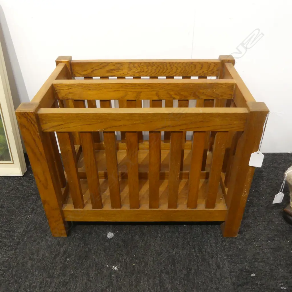 OAK MAGAZINE HOLDER 460x305x355mm Image 1++