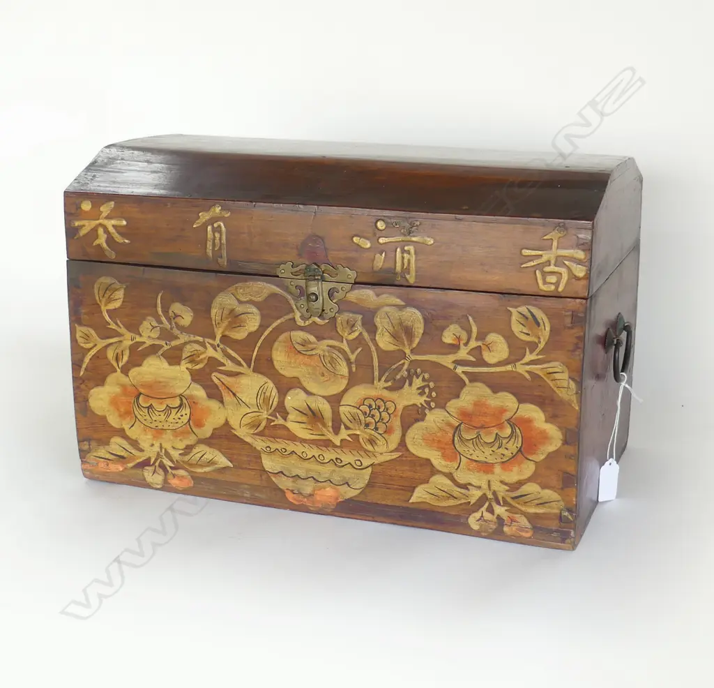 VINTAGE CHINESE PAINTED LIDDED BOX 450x260x290mm Image 1++