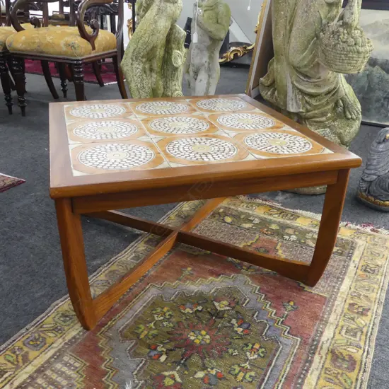 MID CENTURY TEAK & TILE TOP COFFEE TABLE 700x700x390mm