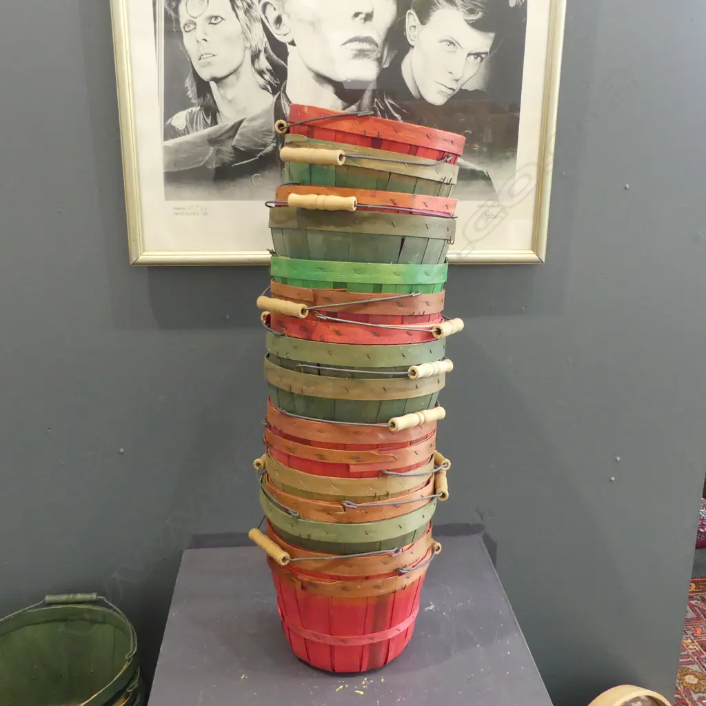 16 DYED WOODEN BUCKETS 220mm dia Image 1++