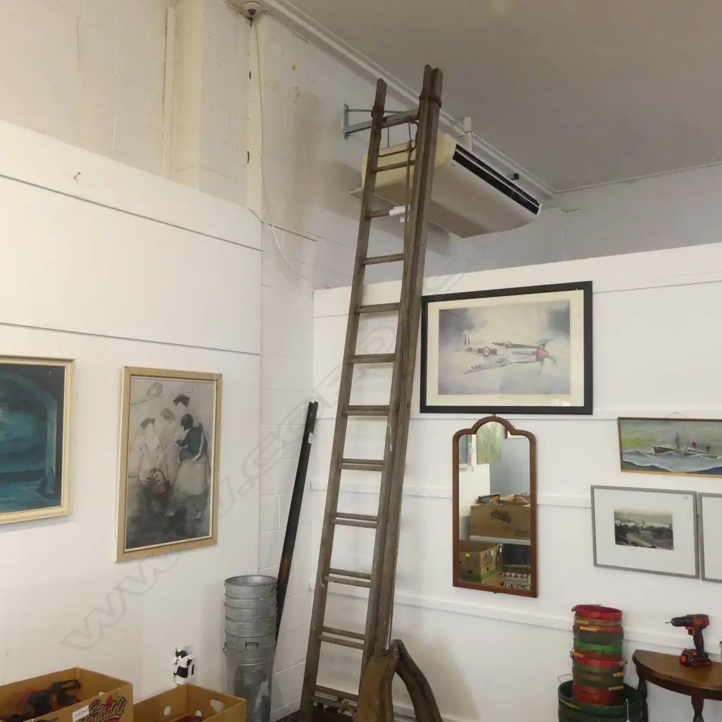 VINTAGE WOODEN FIREMANS LADDER L.4000mm Image 1++