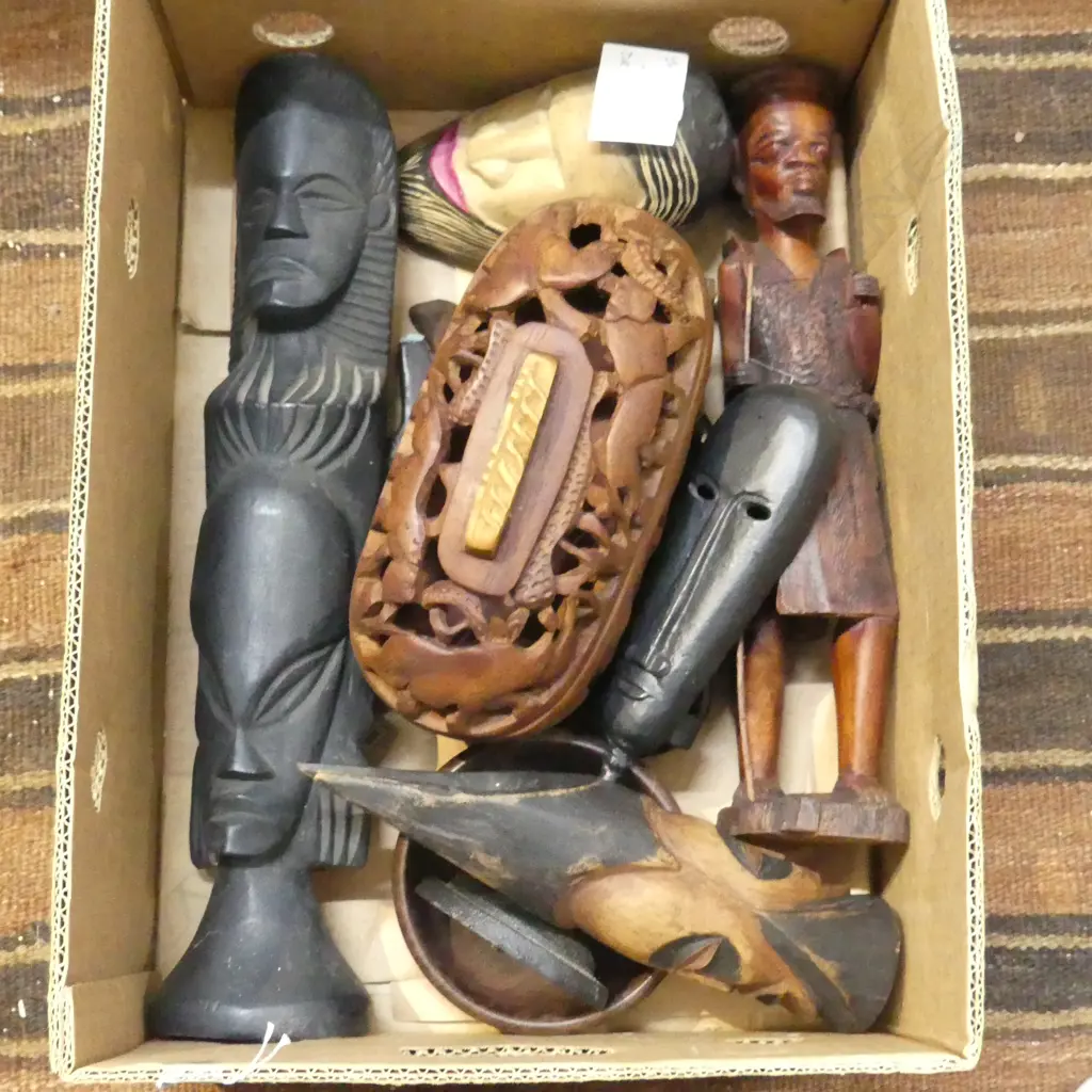 8 AFRICAN WOOD CARVINGS & METAL MOUNTED MASK H310MM Image 1++