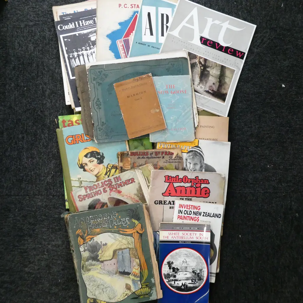 ASST VINTAGE CHILDREN'S BOOKS, 1930-40S SHEET MUSIC & OTHERS Image 1++