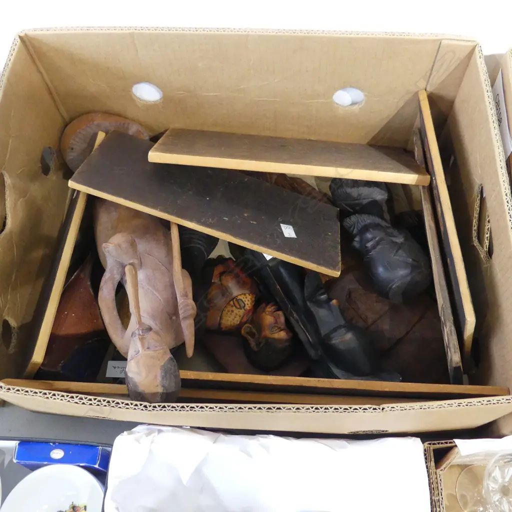 COLLECTION OF 16PCS AFRICAN WOOD CARVING & ART PCS Image 1++