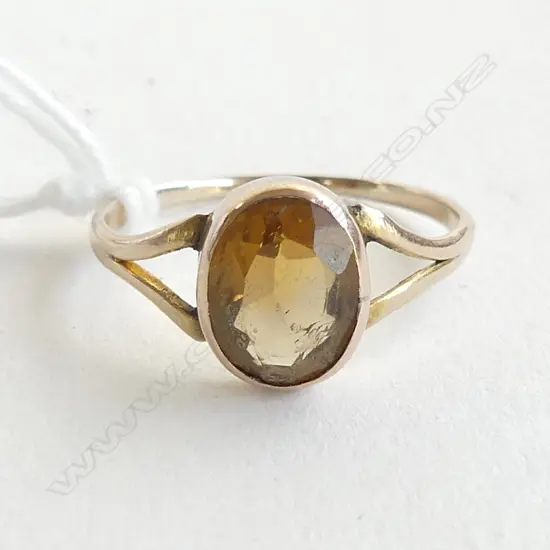 9CT CITRINE RING 1.5gms SIZE P