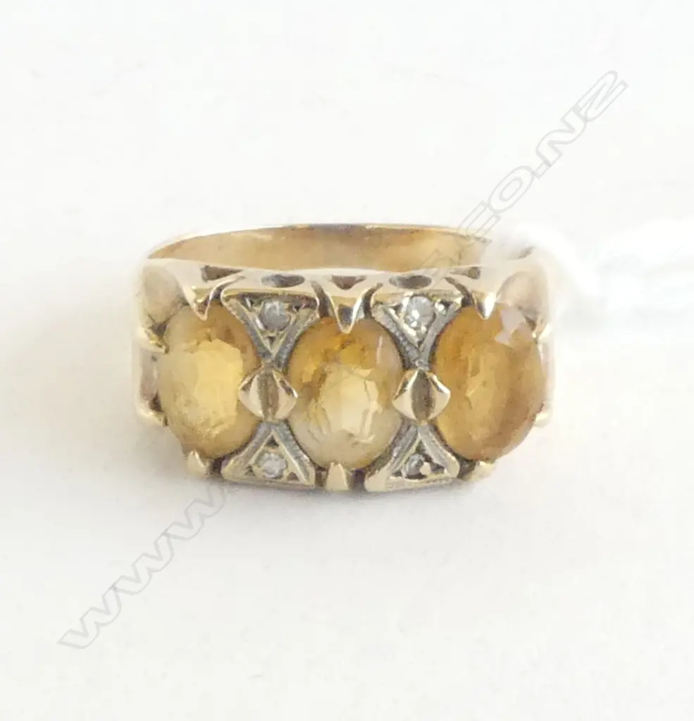 9ct GOLD SET CITRINE/DIAMOND BRIDGE RING 3.9gm SIZE L CHIP TO CENTRE STONE Image 1++