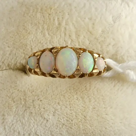 18CT OPAL  5 STONE RING 2.9gms  SIZE O